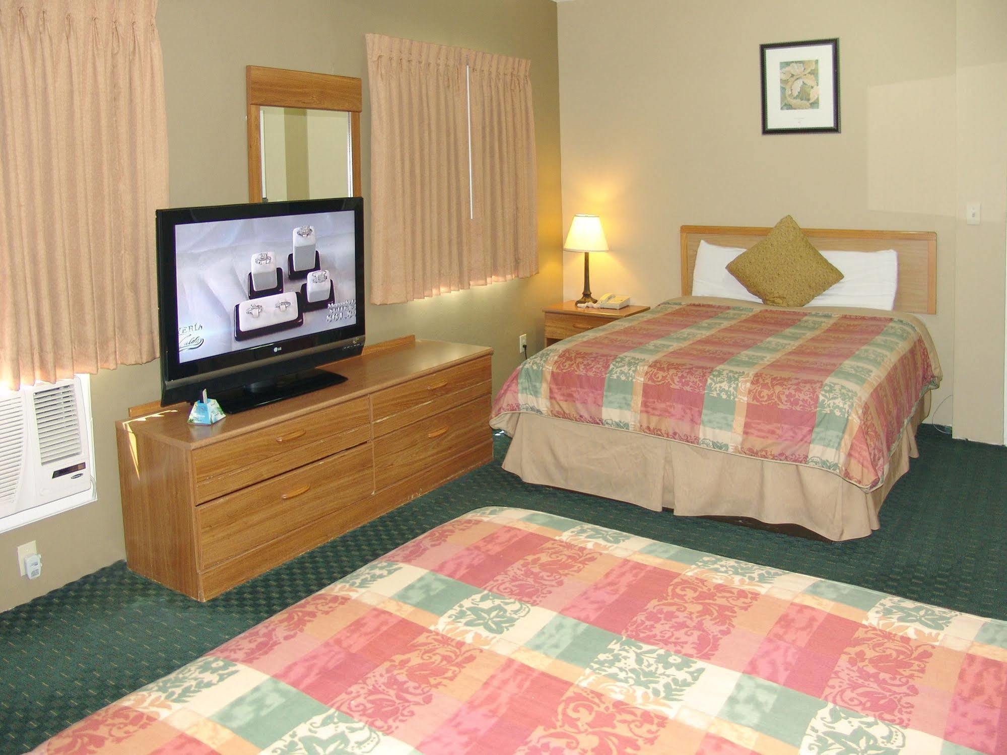 Taft Holland Inn And Suites מראה חיצוני תמונה